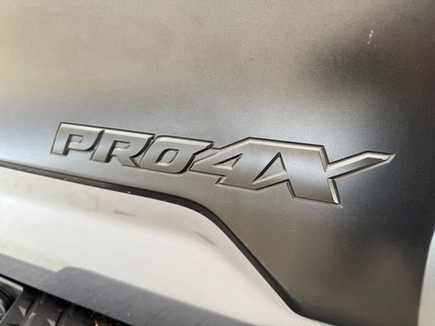 Used 2024 Nissan Titan PRO-4X w/ Pro-4x Convenience Package AWD/4WD image 16