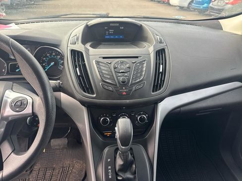 Used 2016 Ford Escape SE w/ SE Cold Weather Package image 10