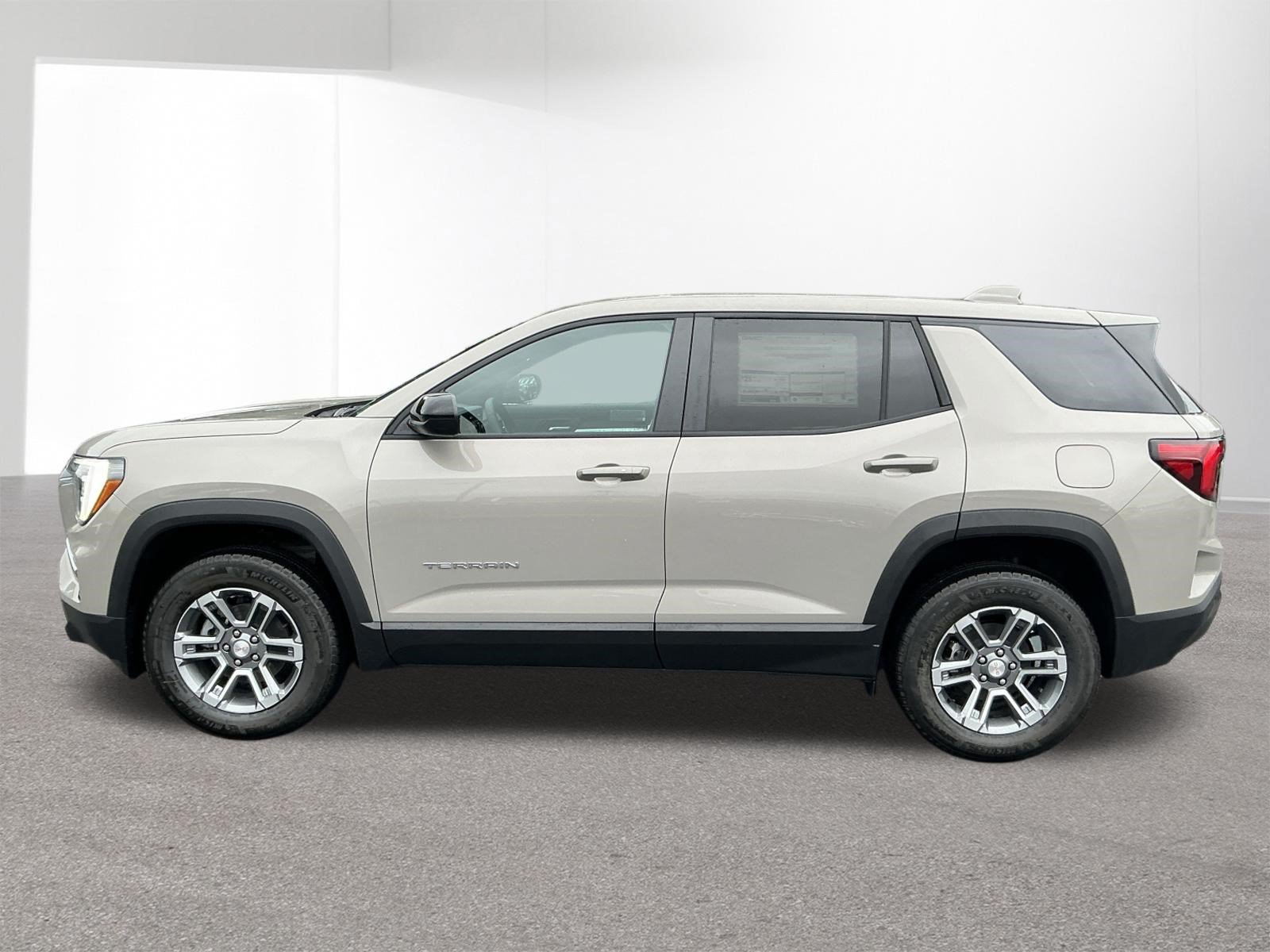 New 2027 GMC Terrain Elevation w/ LPO, Floor Liner Package AWD/4WD image 6