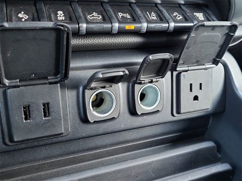 Used 2018 Chevrolet Silverado 2500 LTZ w/ Duramax Plus Package image 29