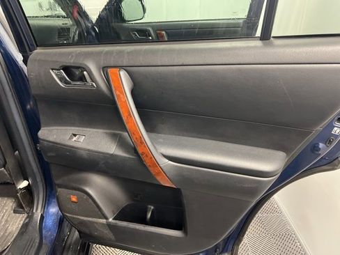 Used 2013 Toyota Highlander Limited image 13