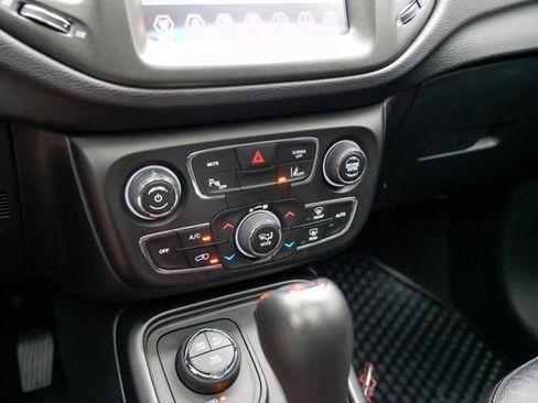 Used 2021 Jeep Compass Trailhawk w/ Sun and Sound Group AWD/4WD image 30