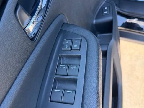 Used 2020 Honda Pilot Touring image 16