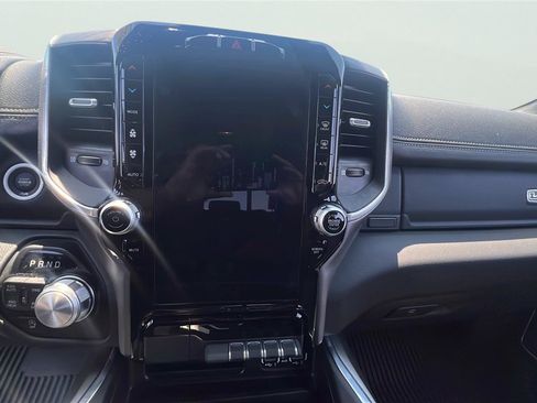 Used 2023 RAM 1500 Laramie AWD/4WD image 14