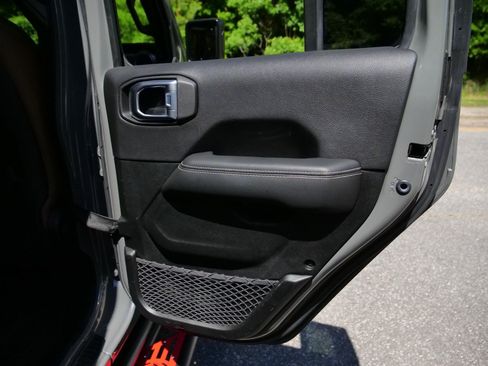Used 2020 Jeep Wrangler Unlimited Rubicon AWD/4WD image 37