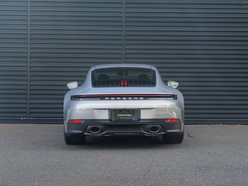 Used 2026 Porsche 911 Carrera RWD image 7