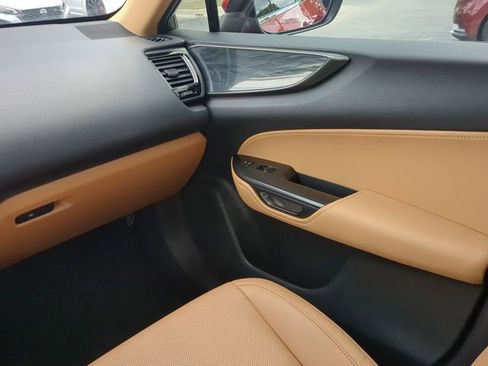 Used 2025 Lexus NX 250 FWD w/ Accessory Package (Z2) image 19