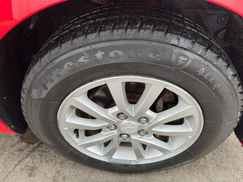 Used 2017 Chevrolet Sonic LT image 18