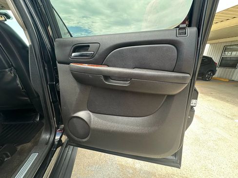 Used 2008 Chevrolet Avalanche LTZ w/ LTZ Preferred Equipment Group AWD/4WD image 29