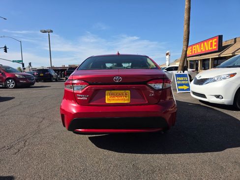 Used 2020 Toyota Corolla LE image 6