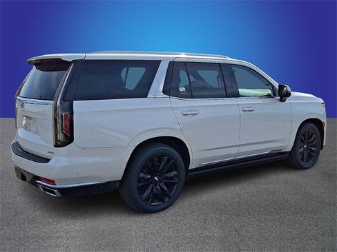 Certified 2022 Cadillac Escalade Premium Luxury w/ Performance Package image 5
