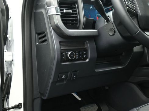 New 2026 Ford F250 Platinum image 10