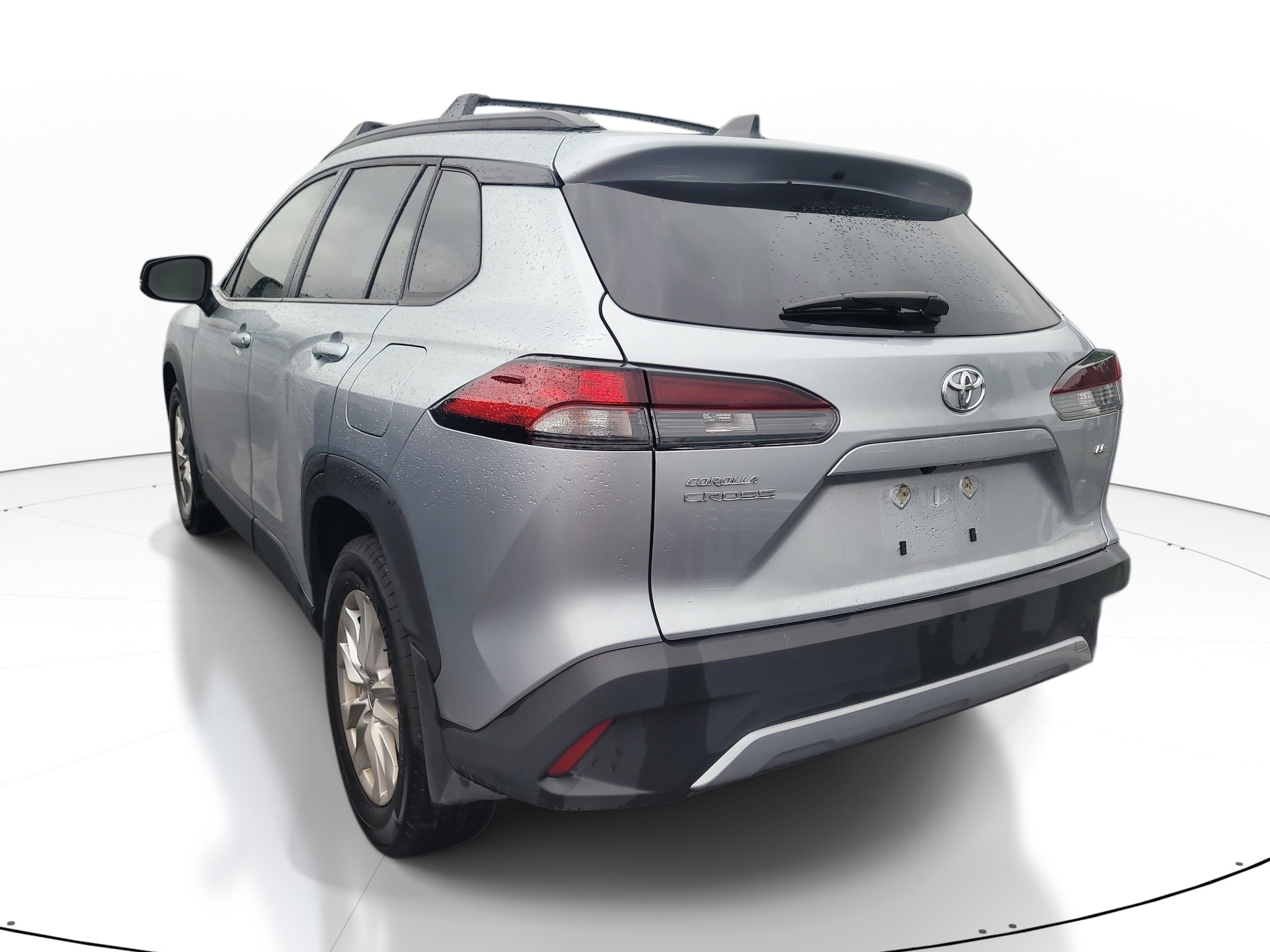 Certified 2026 Toyota Corolla Cross LE FWD image 5