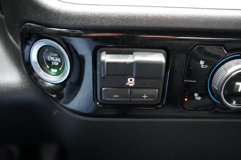 Certified 2022 Chevrolet Silverado 1500 RST AWD/4WD image 28