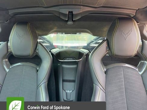 Used 2022 Chevrolet Corvette Stingray Premium Cpe w/ Z51 Performance Package RWD image 33