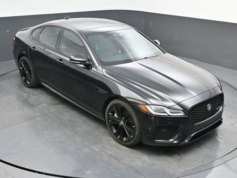 New 2024 Jaguar XF R-Dynamic SE image 36
