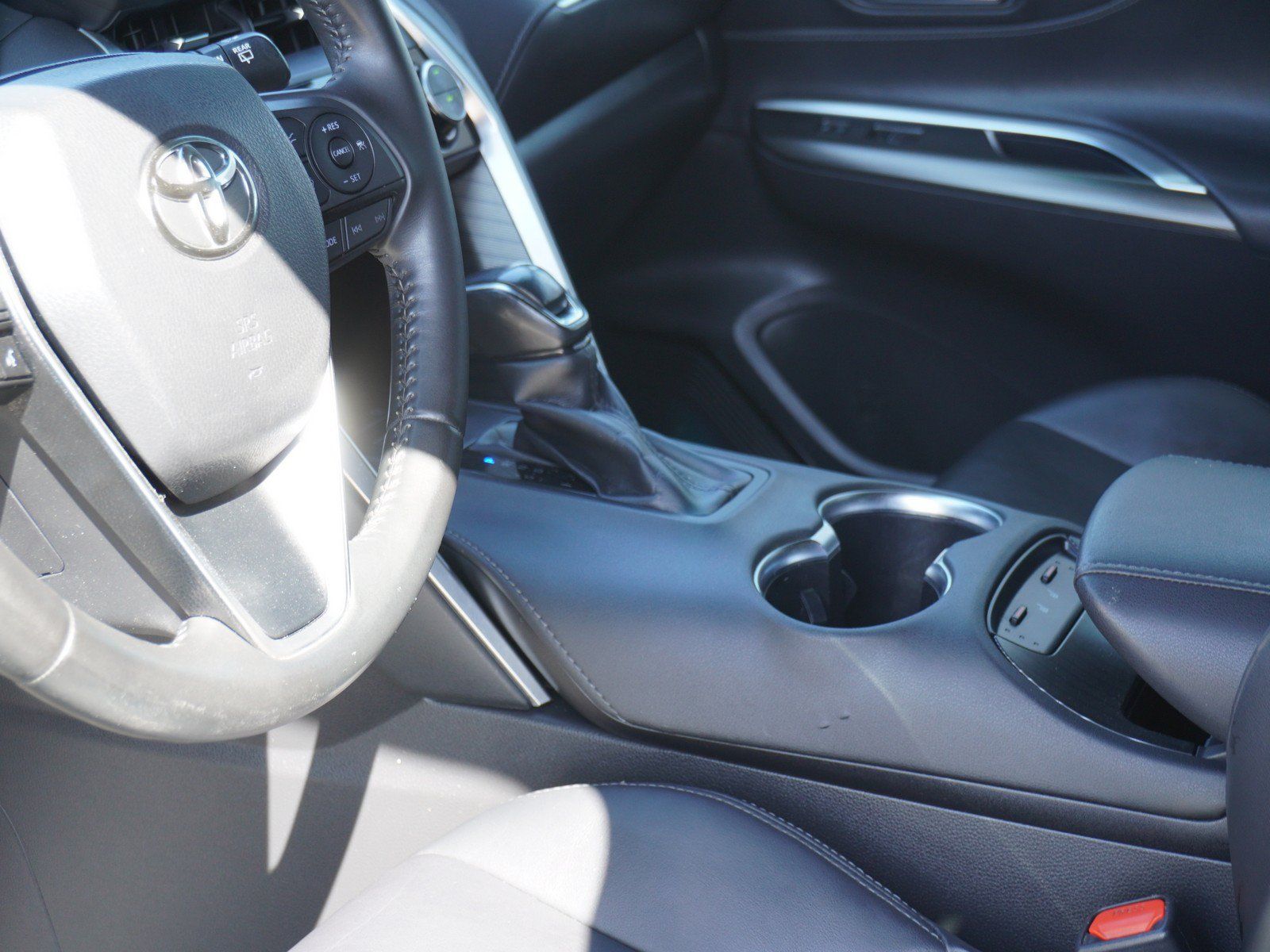Used 2022 Toyota Venza XLE AWD/4WD image 20