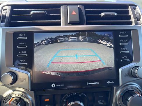 Used 2020 Toyota 4Runner SR5 Premium image 20