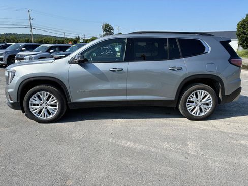Used 2025 GMC Acadia Elevation w/ Elevation Premium Package AWD/4WD image 5