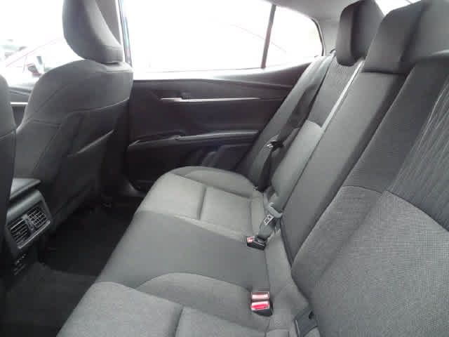 Used 2025 Toyota Camry LE FWD image 10
