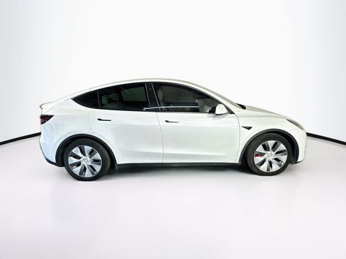 Used 2022 Tesla Model Y Performance AWD/4WD image 10