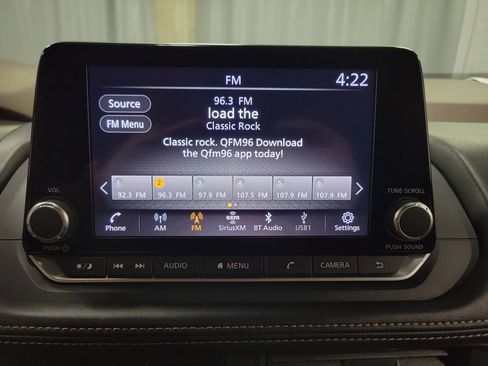 Used 2023 Nissan Rogue SV FWD image 18