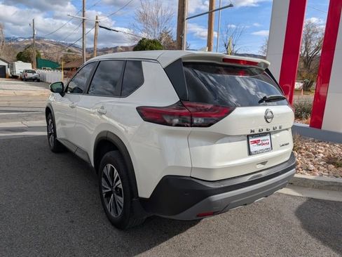 Certified 2023 Nissan Rogue SV image 5