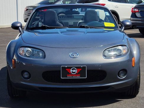 Used 2006 MAZDA MX-5 Miata Touring RWD image 4