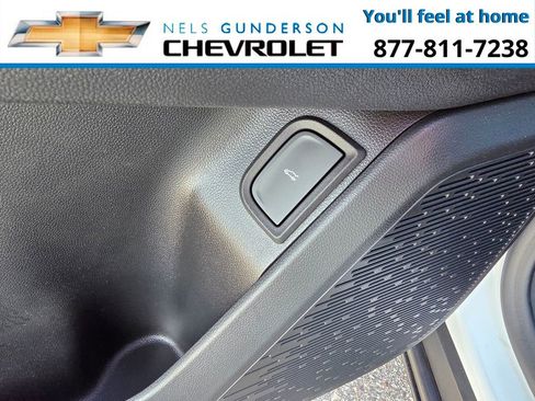 New 2026 Chevrolet Equinox LT w/ Convenience Package II AWD/4WD image 18