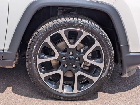 Used 2018 Jeep Compass Limited w/ Safe & Security Group FWD image 10