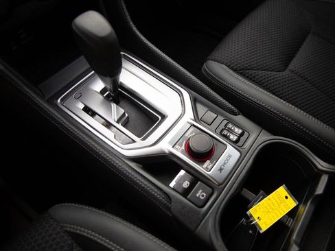 Used 2024 Subaru Forester Premium image 16