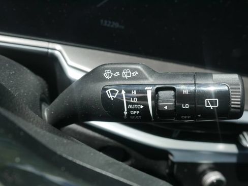 Used 2025 Kia Sorento SX FWD image 25