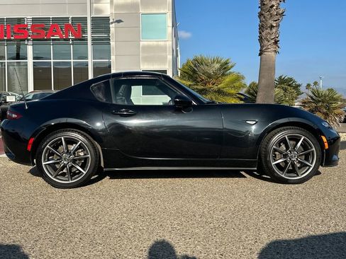 Used 2018 MAZDA MX-5 Miata RF Grand Touring image 3