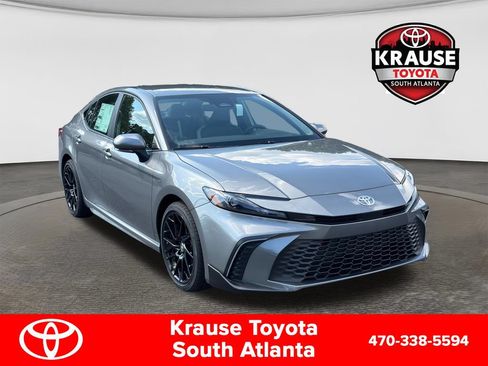 New 2026 Toyota Camry SE w/ Convenience Package FWD image 1