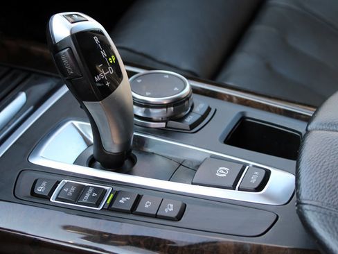 Used 2015 BMW X5 xDrive35d image 29