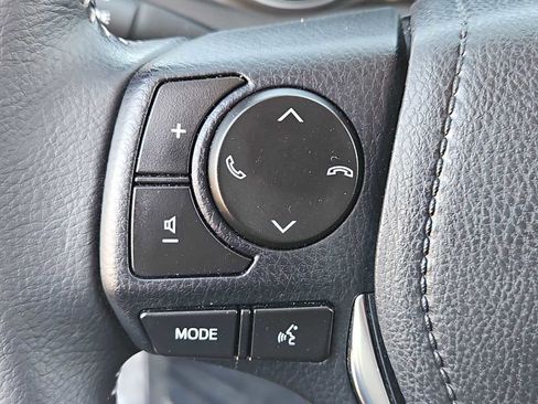 Used 2018 Toyota Corolla iM image 23