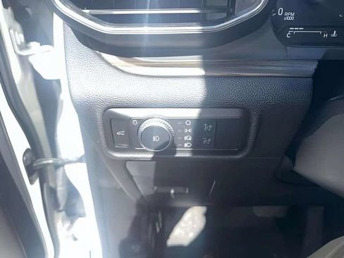 Used 2020 Ford Explorer Limited w/ Class III Trailer Tow Package RWD image 9