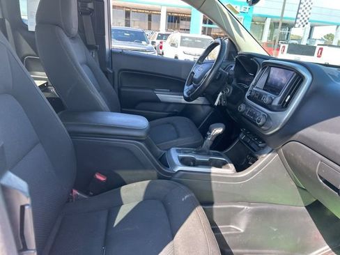 Used 2022 Chevrolet Colorado LT w/ Fleet Safety Package image 32
