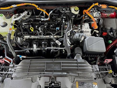 New 2025 Ford Escape PHEV FWD w/ PHEV Premium Package image 30