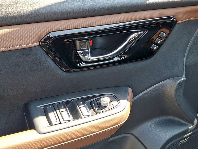 Used 2025 Subaru Forester Touring AWD/4WD image 13