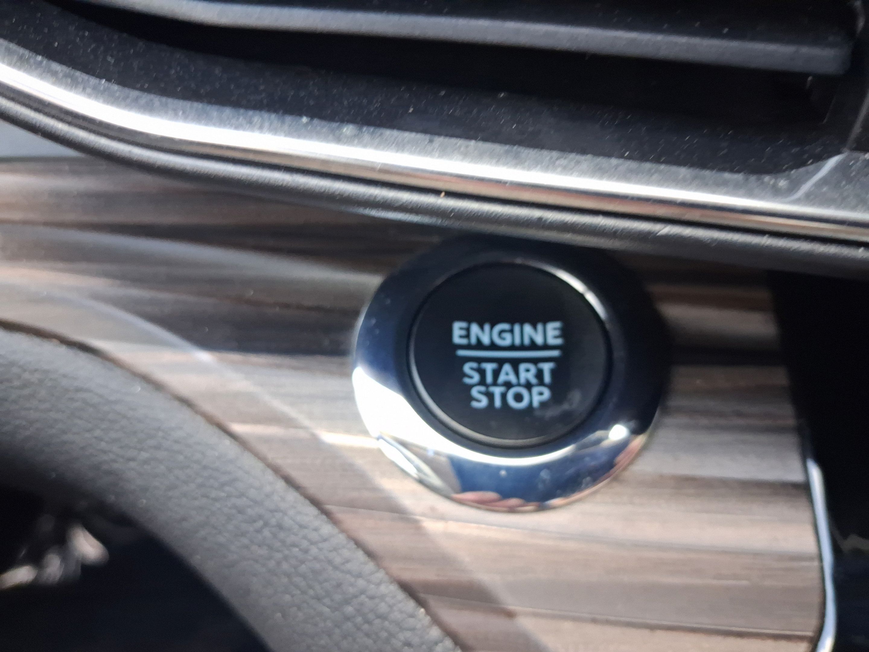 Used 2023 Ford Explorer Limited w/ Hybrid Equipment Group 310A AWD/4WD image 19