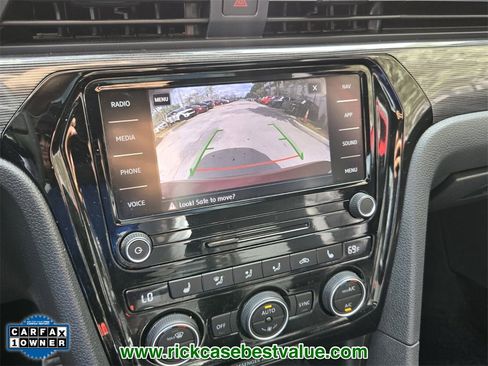 Used 2022 Volkswagen Passat 2.0T R-Line image 24