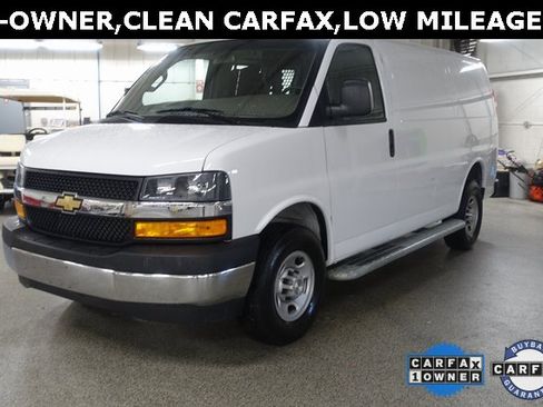 Used 2023 Chevrolet Express 2500 w/ Driver Convenience Package image 3