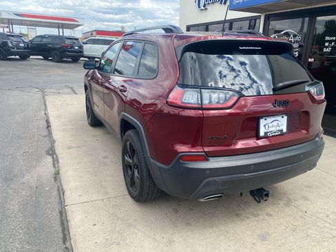 Used 2020 Jeep Cherokee Latitude Plus AWD/4WD image 7