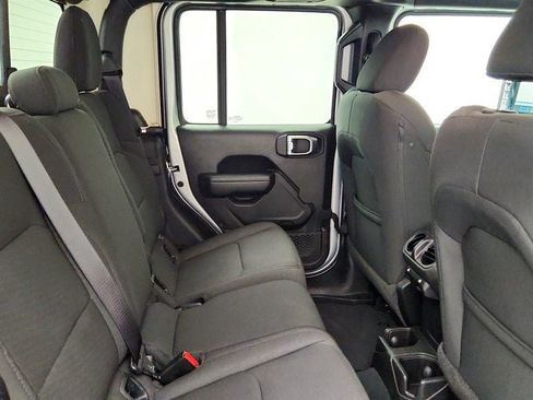 Used 2023 Jeep Gladiator Sport AWD/4WD image 22