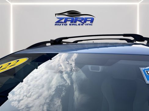 Used 2022 Subaru Crosstrek 2.0i Premium AWD/4WD image 11