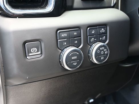 Used 2025 GMC Sierra 1500 Denali AWD/4WD image 15