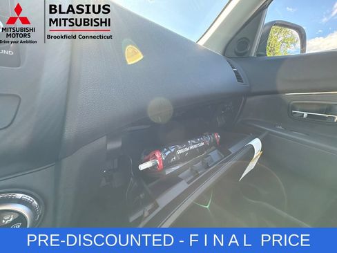 Used 2025 Mitsubishi Outlander Sport ES AWD/4WD image 29