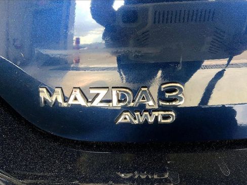 Used 2019 MAZDA MAZDA3 AWD Sedan w/ Preferred Package image 31