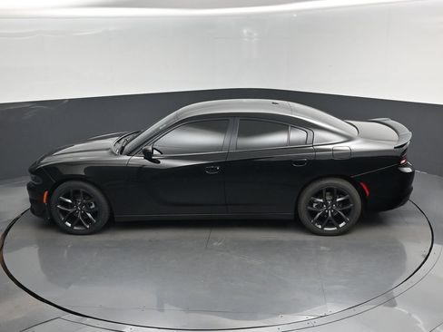 Used 2021 Dodge Charger SXT w/ Blacktop Package RWD image 14